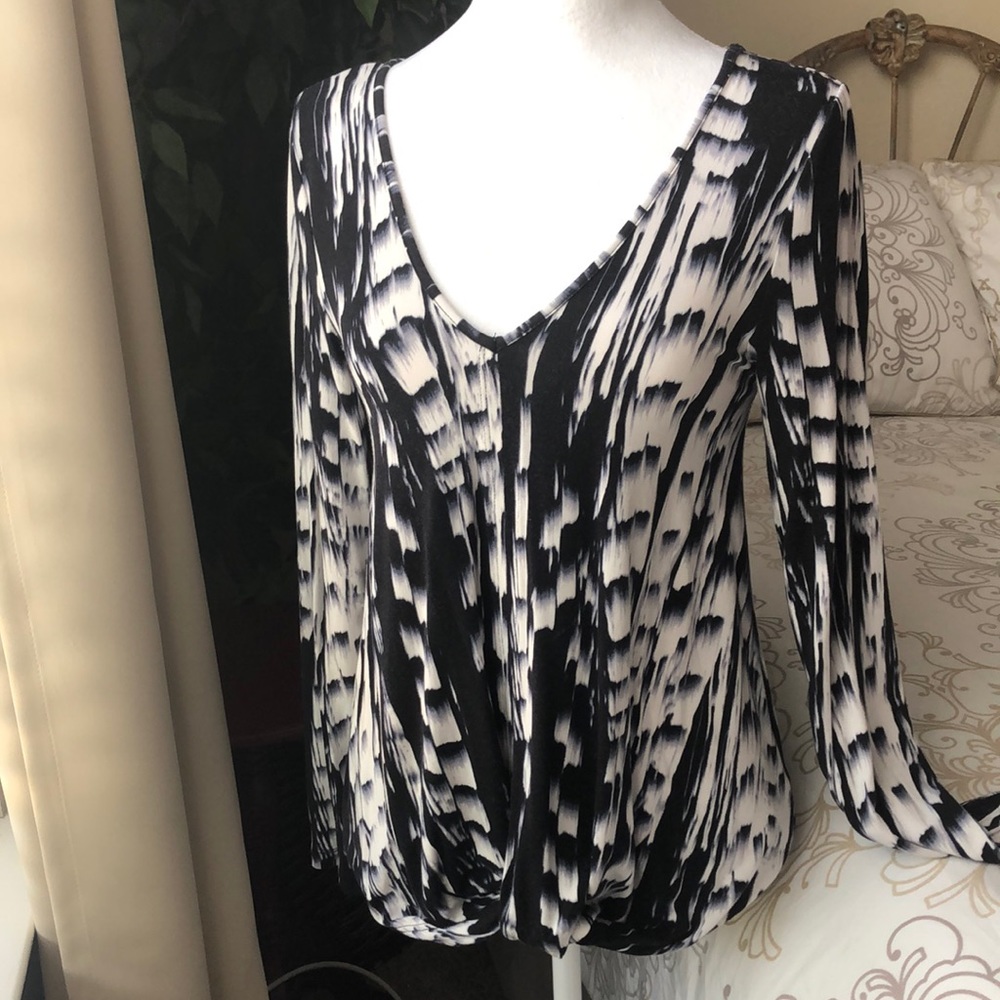 Tart black and white long sleeve jersey top with gathered knot in front size S